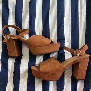 BAMBOO Brown Platform Sandals Retro Design